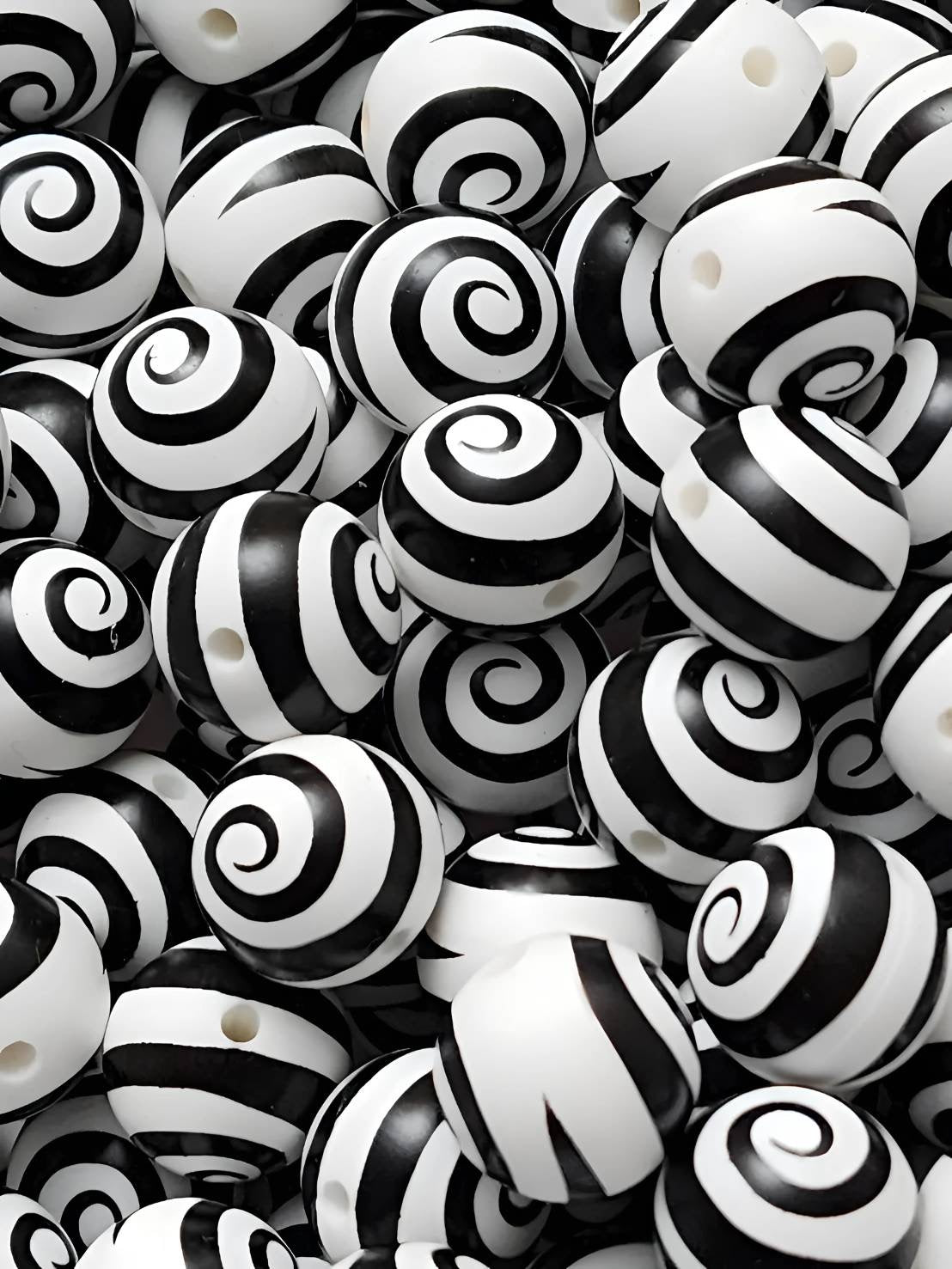 Black Swirl 15mm Printed Silicone Beads