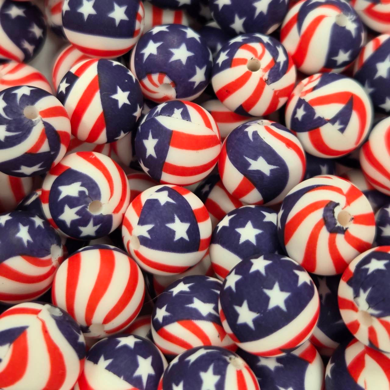Liberty Swirl 15mm Printed Silicone Beads