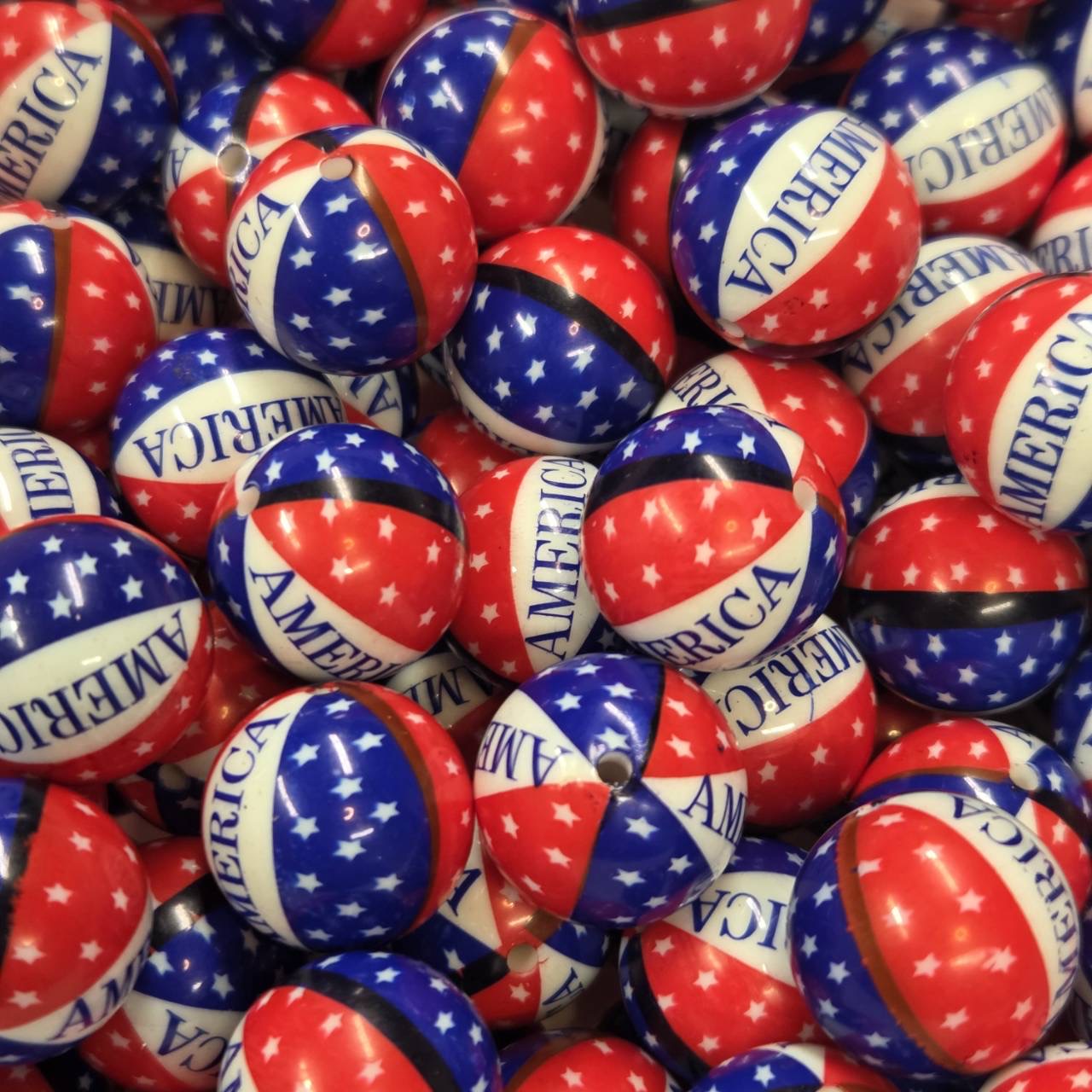 America the Beautiful 20mm Acrylic Beads