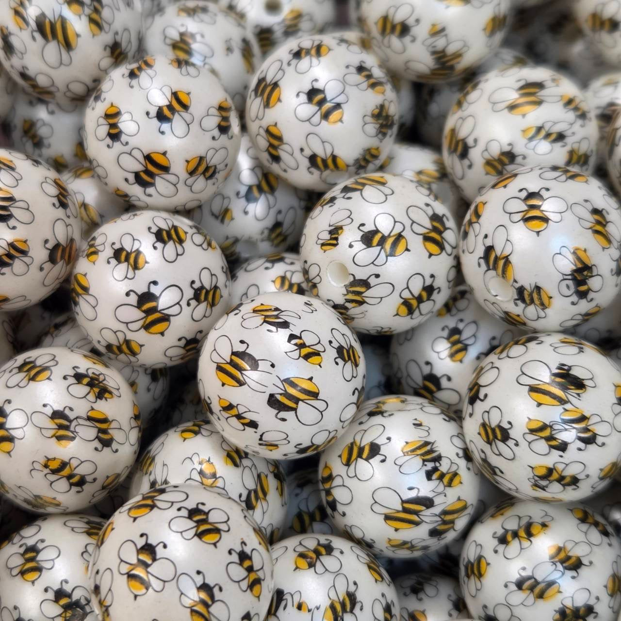 Bee Happy 20mm Acrylic Beads