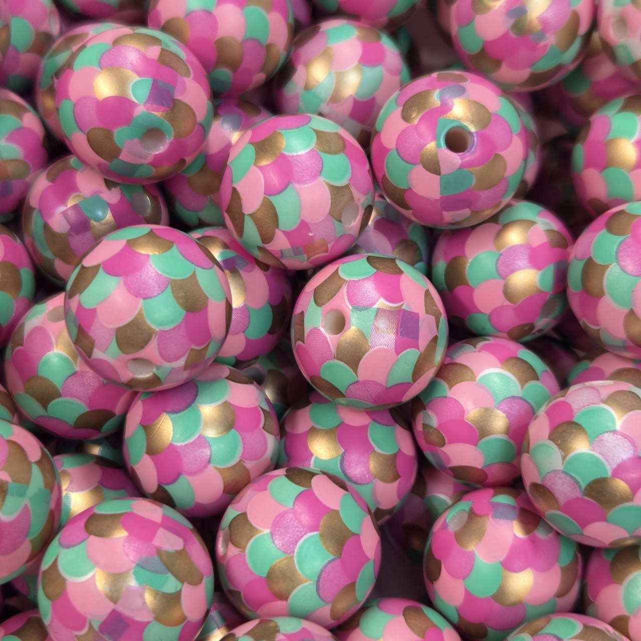 20mm acrylic bead with pink, mint green and metallic gold mermaid scale pattern