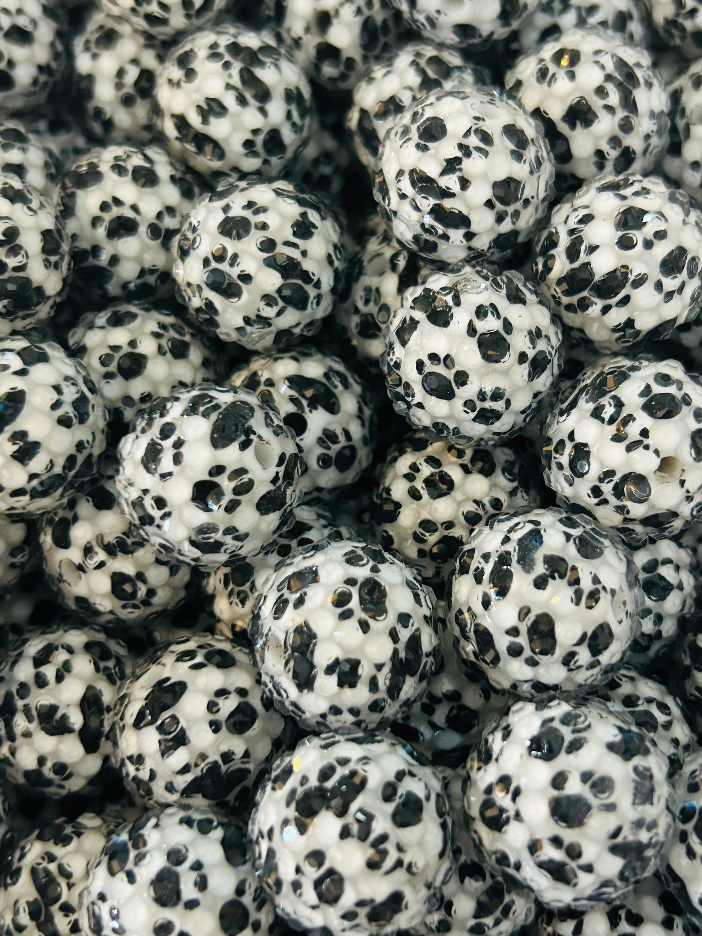 Paw **Rhinestone** (Bubblegum Beads)