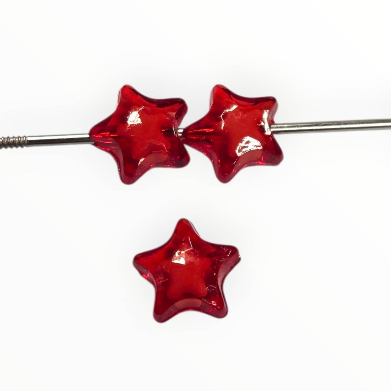 Ruby Star – 15mm Acrylic Bead