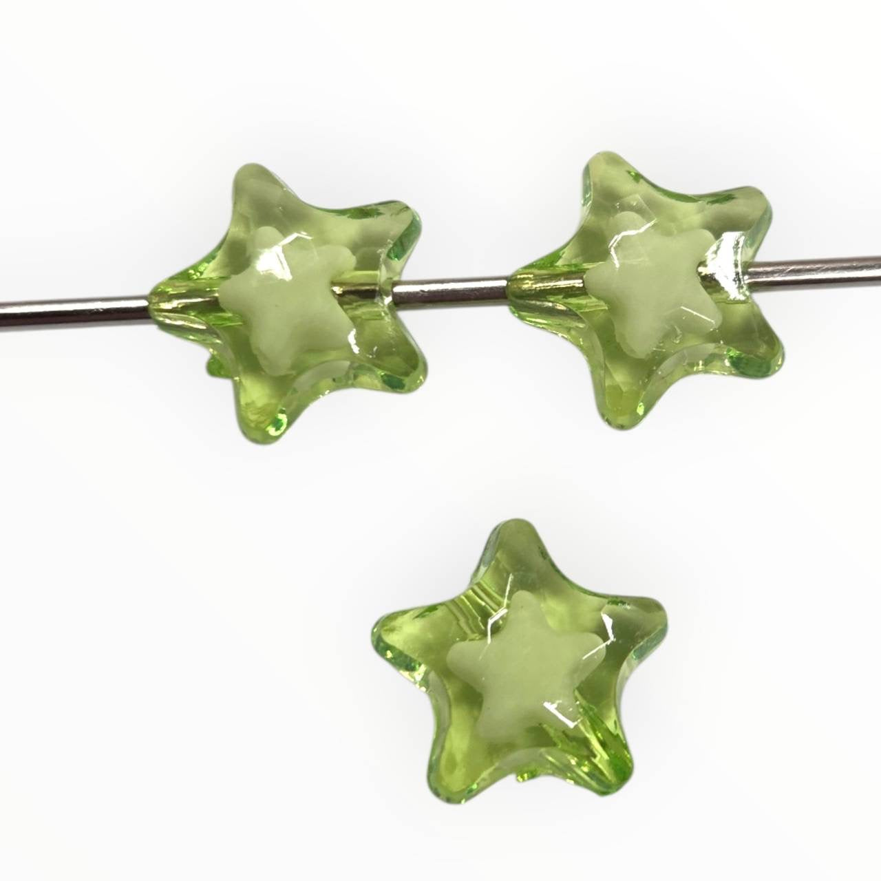 Peridot Star – 15mm Acrylic Bead