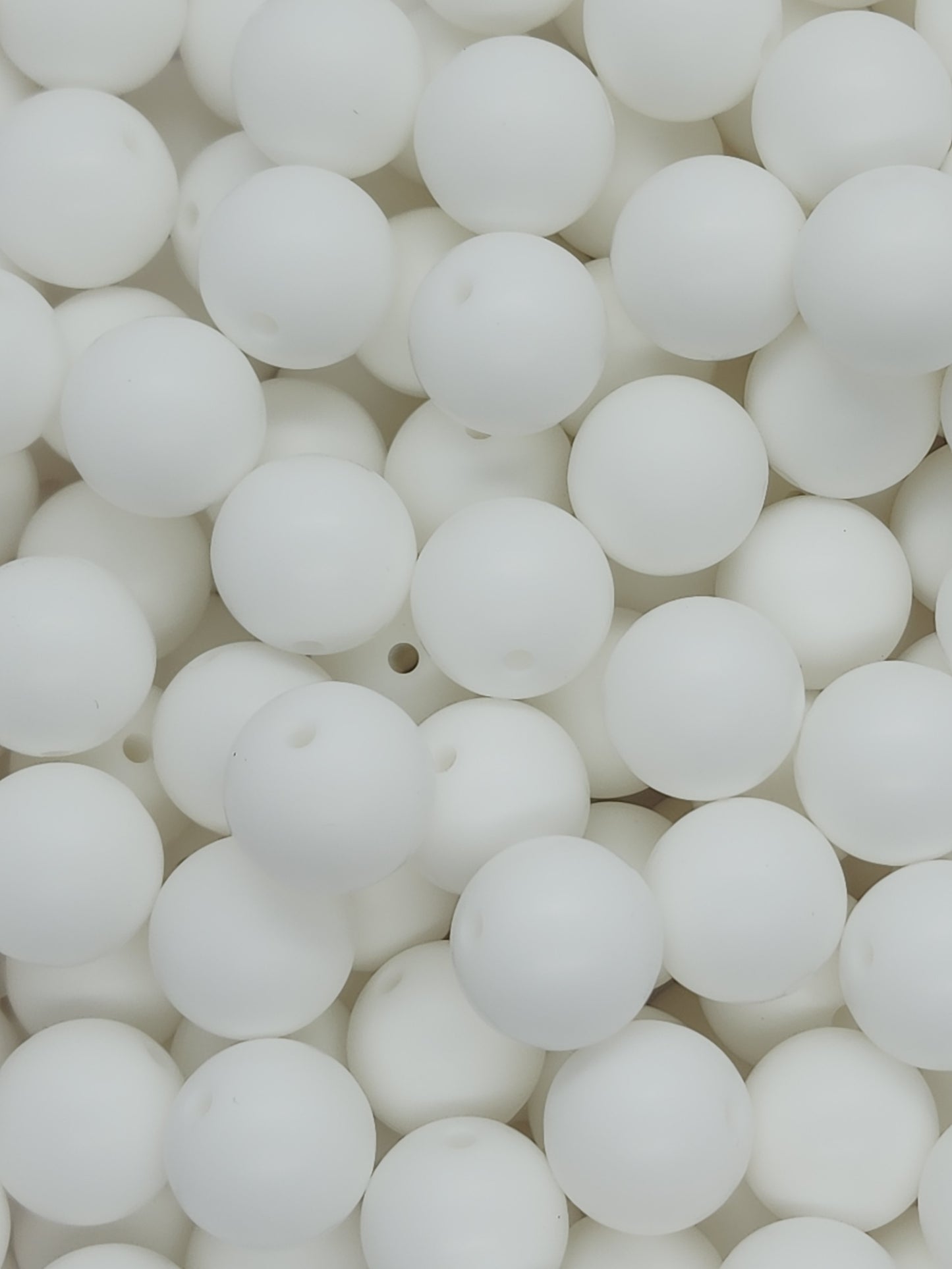 White 15mm Silicone Beads
